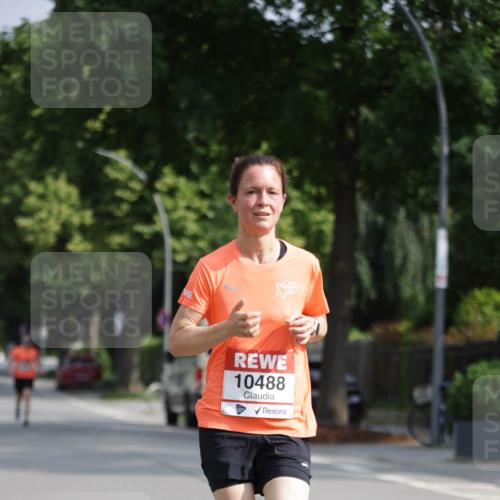 15.06.2025 - REWE Women's Run Jannik Wohlers http://msf.ph/oto/7941238 15.06.2025 08:46:01 Laufen 10488 meine-sportfotos.de