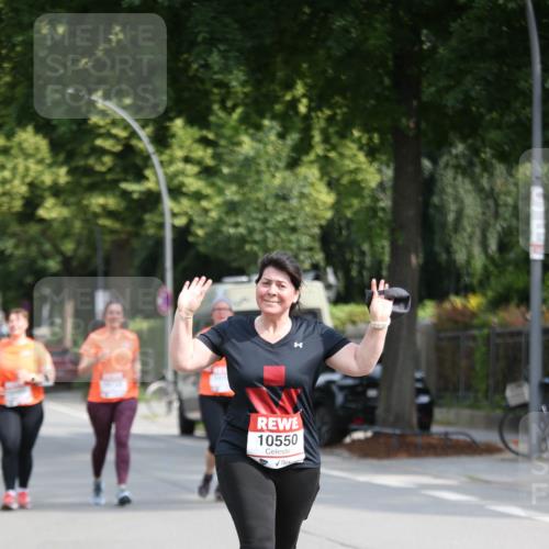 15.06.2025 - REWE Women's Run Jannik Wohlers http://msf.ph/oto/7941241 15.06.2025 09:58:51 Laufen 10550 meine-sportfotos.de