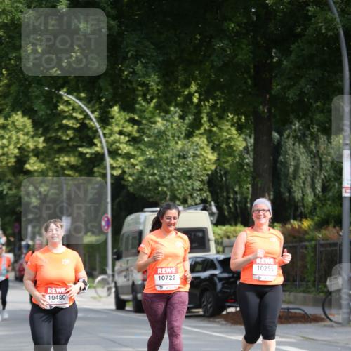 15.06.2025 - REWE Women's Run Jannik Wohlers http://msf.ph/oto/7941281 15.06.2025 09:58:54 Laufen 10255, 10722, 10480 meine-sportfotos.de