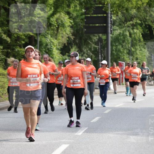 15.06.2025 - REWE Women's Run Jannik Wohlers http://msf.ph/oto/7941306 15.06.2025 10:15:22 Laufen 5445, 5645, 504, 291, 5446, 5343 meine-sportfotos.de