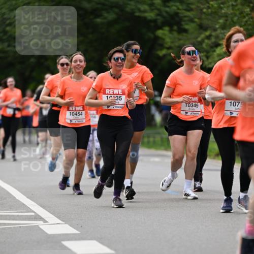 15.06.2025 - REWE Women's Run Dr. Thomas Lammeyer http://msf.ph/oto/7941307 15.06.2025 09:21:15 Laufen 0349, 10454, 10, 35, 1075 meine-sportfotos.de