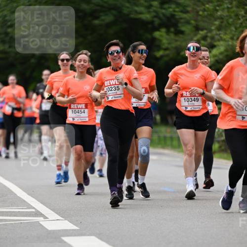 15.06.2025 - REWE Women's Run Dr. Thomas Lammeyer http://msf.ph/oto/7941325 15.06.2025 09:21:16 Laufen 10454, 0235, 10349 meine-sportfotos.de