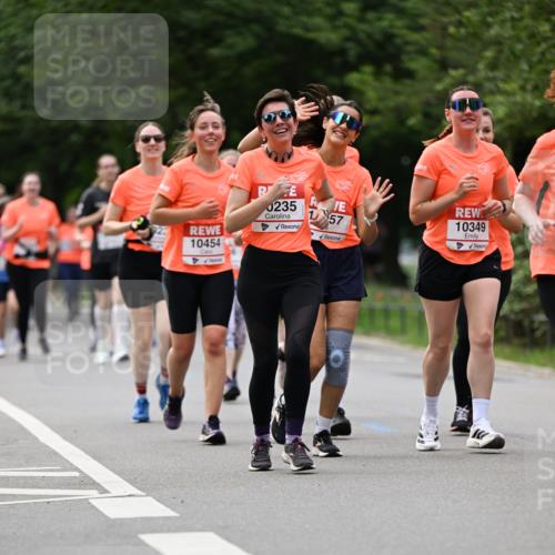 15.06.2025 - REWE Women's Run Dr. Thomas Lammeyer http://msf.ph/oto/7941336 15.06.2025 09:21:16 Laufen 0235, 57, 10454, 10349 meine-sportfotos.de