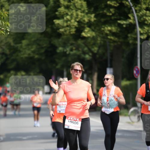 15.06.2025 - REWE Women's Run Jannik Wohlers http://msf.ph/oto/7941386 15.06.2025 09:59:01 Laufen 1084, 10506, 10941 meine-sportfotos.de