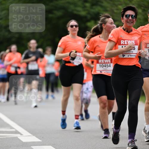 15.06.2025 - REWE Women's Run Dr. Thomas Lammeyer http://msf.ph/oto/7941436 15.06.2025 09:21:18 Laufen 20000, 10454, 1 meine-sportfotos.de