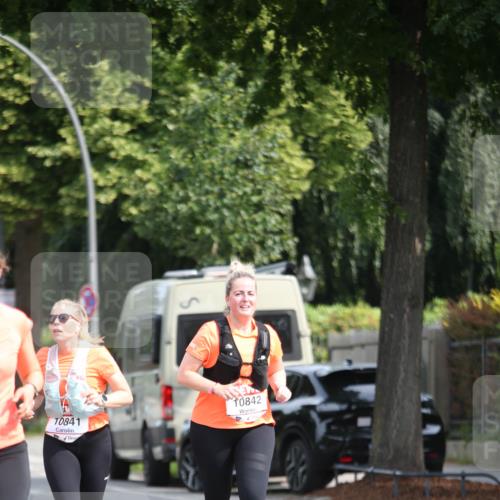 15.06.2025 - REWE Women's Run Jannik Wohlers http://msf.ph/oto/7941438 15.06.2025 09:59:02 Laufen 10841, 0842 meine-sportfotos.de