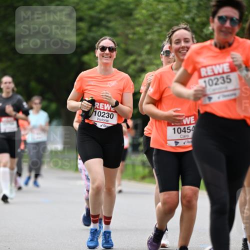 15.06.2025 - REWE Women's Run Dr. Thomas Lammeyer http://msf.ph/oto/7941481 15.06.2025 09:21:19 Laufen 10230, 10454, 10235 meine-sportfotos.de