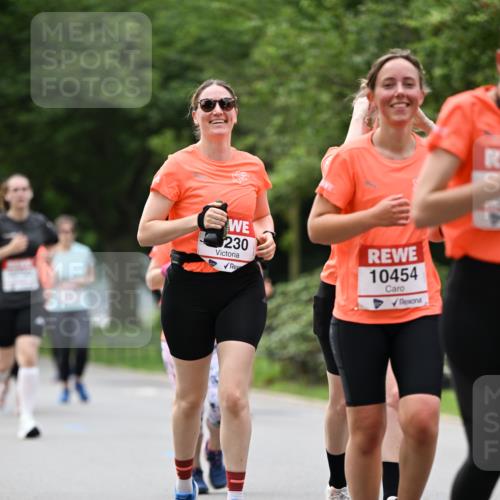 15.06.2025 - REWE Women's Run Dr. Thomas Lammeyer http://msf.ph/oto/7941499 15.06.2025 09:21:20 Laufen 230, 10454 meine-sportfotos.de