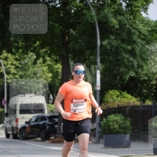 15.06.2025 - REWE Women's Run Jannik Wohlers http://msf.ph/oto/7941505 15.06.2025 08:46:10 Laufen 10045 meine-sportfotos.de