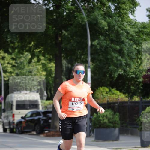 15.06.2025 - REWE Women's Run Jannik Wohlers http://msf.ph/oto/7941514 15.06.2025 08:46:10 Laufen 10045 meine-sportfotos.de