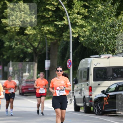 15.06.2025 - REWE Women's Run Jannik Wohlers http://msf.ph/oto/7941523 15.06.2025 09:59:09 Laufen 10869 meine-sportfotos.de