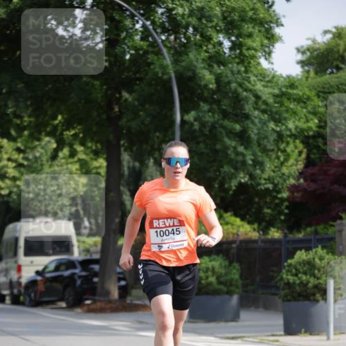 15.06.2025 - REWE Women's Run Jannik Wohlers http://msf.ph/oto/7941531 15.06.2025 08:46:10 Laufen 10045 meine-sportfotos.de