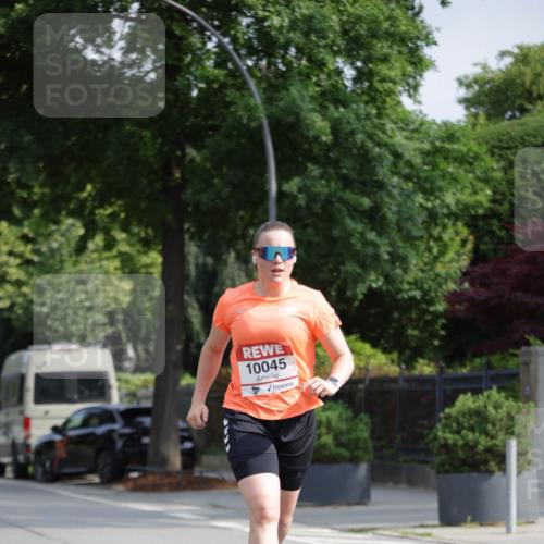 15.06.2025 - REWE Women's Run Jannik Wohlers http://msf.ph/oto/7941534 15.06.2025 08:46:11 Laufen 10045 meine-sportfotos.de