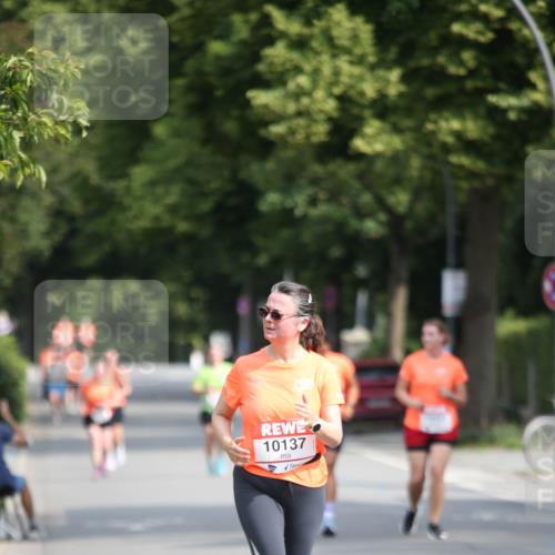 15.06.2025 - REWE Women's Run Jannik Wohlers http://msf.ph/oto/7941547 15.06.2025 09:59:11 Laufen 10137 meine-sportfotos.de