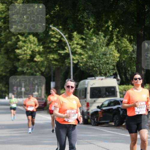 15.06.2025 - REWE Women's Run Jannik Wohlers http://msf.ph/oto/7941556 15.06.2025 09:59:14 Laufen 6869 meine-sportfotos.de