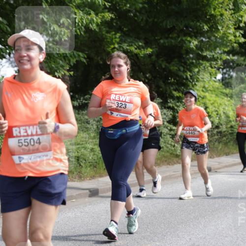 15.06.2025 - REWE Women's Run Jannik Wohlers http://msf.ph/oto/7941557 15.06.2025 10:15:28 Laufen 5504, 323, 5445, 5645, 5446 meine-sportfotos.de
