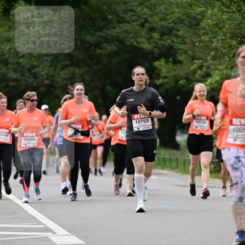 15.06.2025 - REWE Women's Run Dr. Thomas Lammeyer http://msf.ph/oto/7941577 15.06.2025 09:21:22 Laufen 0288, 10385, 10753, 10736 meine-sportfotos.de