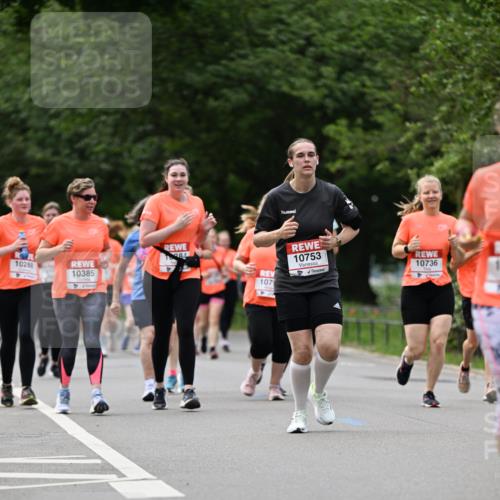15.06.2025 - REWE Women's Run Dr. Thomas Lammeyer http://msf.ph/oto/7941587 15.06.2025 09:21:22 Laufen 1028, 10385, 107, 10753, 10736 meine-sportfotos.de