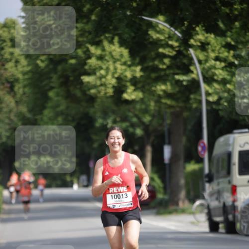 15.06.2025 - REWE Women's Run Jannik Wohlers http://msf.ph/oto/7941593 15.06.2025 08:46:14 Laufen 10013 meine-sportfotos.de