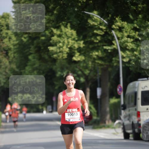 15.06.2025 - REWE Women's Run Jannik Wohlers http://msf.ph/oto/7941598 15.06.2025 08:46:14 Laufen 10013 meine-sportfotos.de