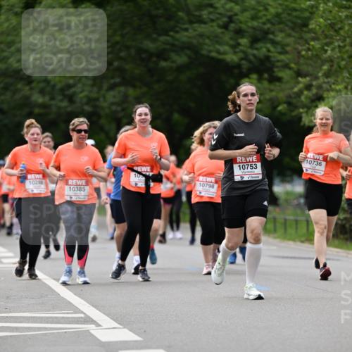 15.06.2025 - REWE Women's Run Dr. Thomas Lammeyer http://msf.ph/oto/7941601 15.06.2025 09:21:22 Laufen 10288, 10385, 10798, 10753, 10736 meine-sportfotos.de