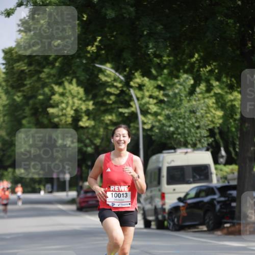 15.06.2025 - REWE Women's Run Jannik Wohlers http://msf.ph/oto/7941668 15.06.2025 08:46:15 Laufen 10013 meine-sportfotos.de