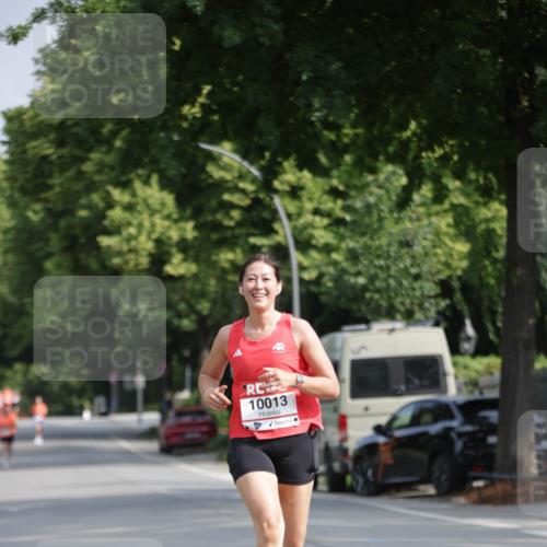 15.06.2025 - REWE Women's Run Jannik Wohlers http://msf.ph/oto/7941676 15.06.2025 08:46:15 Laufen 10013 meine-sportfotos.de