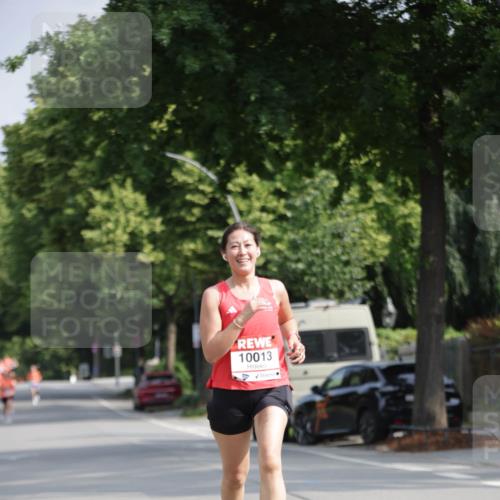 15.06.2025 - REWE Women's Run Jannik Wohlers http://msf.ph/oto/7941696 15.06.2025 08:46:15 Laufen 10013 meine-sportfotos.de
