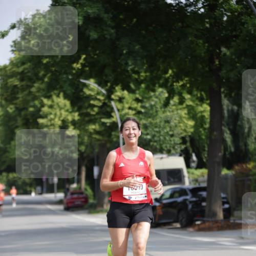 15.06.2025 - REWE Women's Run Jannik Wohlers http://msf.ph/oto/7941709 15.06.2025 08:46:15 Laufen 16013 meine-sportfotos.de