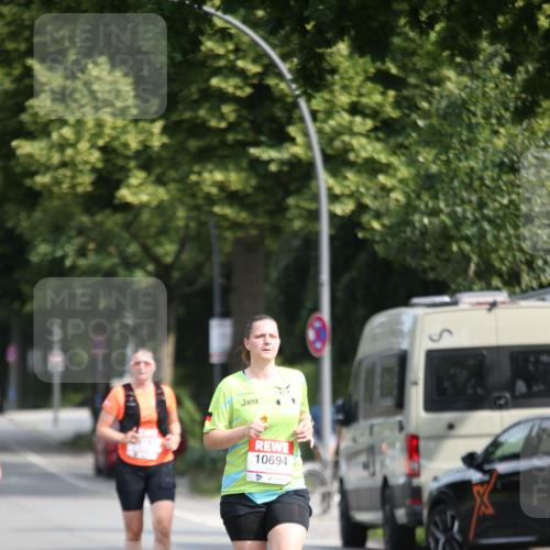 15.06.2025 - REWE Women's Run Jannik Wohlers http://msf.ph/oto/7941713 15.06.2025 09:59:28 Laufen 10694 meine-sportfotos.de
