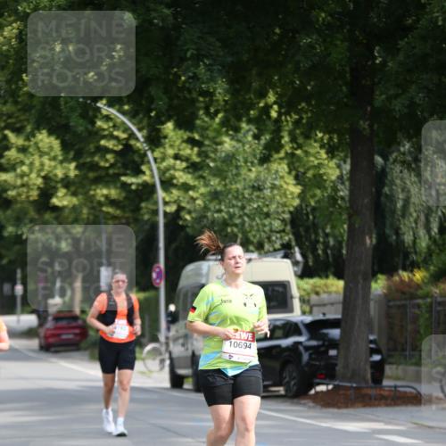 15.06.2025 - REWE Women's Run Jannik Wohlers http://msf.ph/oto/7941731 15.06.2025 09:59:31 Laufen 9782, 10694 meine-sportfotos.de