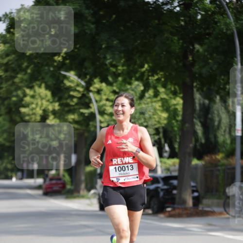 15.06.2025 - REWE Women's Run Jannik Wohlers http://msf.ph/oto/7941744 15.06.2025 08:46:16 Laufen 10013 meine-sportfotos.de