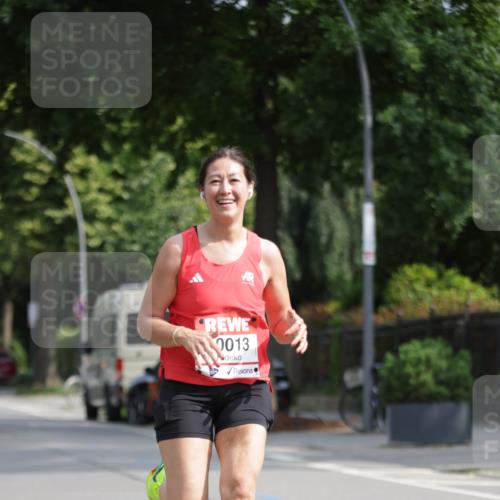 15.06.2025 - REWE Women's Run Jannik Wohlers http://msf.ph/oto/7941800 15.06.2025 08:46:16 Laufen 0013 meine-sportfotos.de