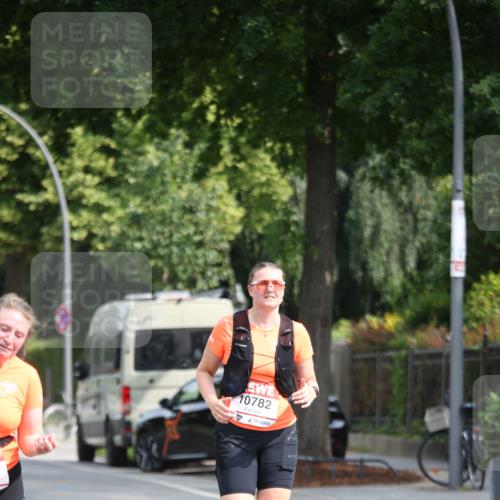 15.06.2025 - REWE Women's Run Jannik Wohlers http://msf.ph/oto/7941831 15.06.2025 09:59:36 Laufen 10782 meine-sportfotos.de