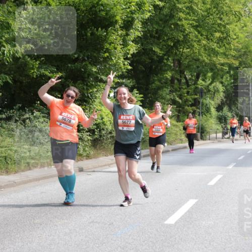 15.06.2025 - REWE Women's Run Jannik Wohlers http://msf.ph/oto/7941859 15.06.2025 10:15:43 Laufen 5678, 5677, 5366 meine-sportfotos.de