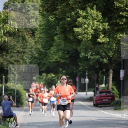 15.06.2025 - REWE Women's Run Jannik Wohlers http://msf.ph/oto/7941869 15.06.2025 08:46:30 Laufen 10048 meine-sportfotos.de