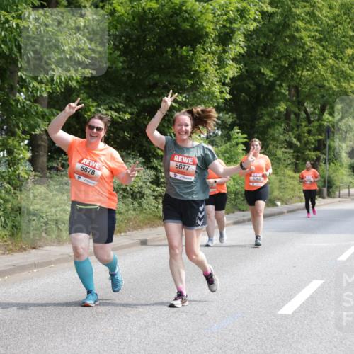 15.06.2025 - REWE Women's Run Jannik Wohlers http://msf.ph/oto/7941909 15.06.2025 10:15:44 Laufen 5678, 5677, 5366 meine-sportfotos.de