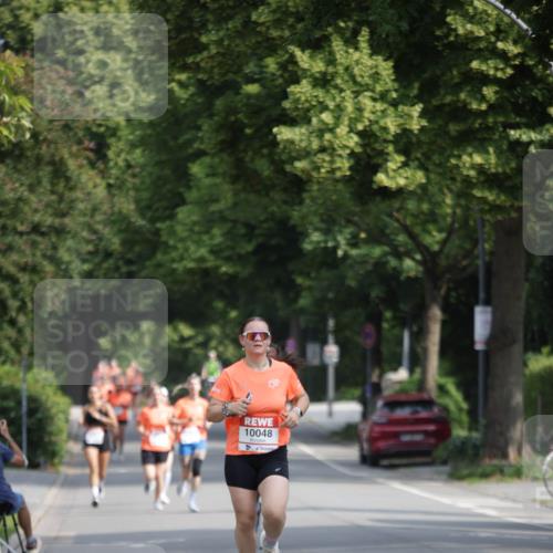 15.06.2025 - REWE Women's Run Jannik Wohlers http://msf.ph/oto/7941941 15.06.2025 08:46:31 Laufen 10048 meine-sportfotos.de