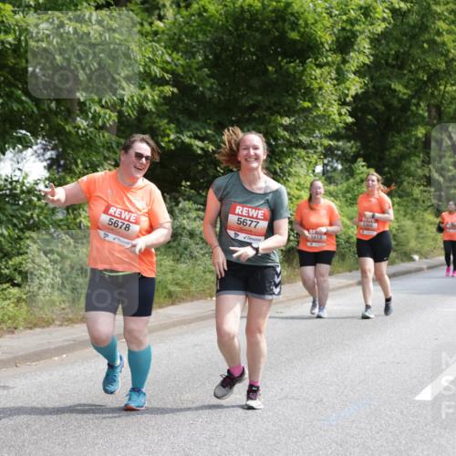 15.06.2025 - REWE Women's Run Jannik Wohlers http://msf.ph/oto/7941953 15.06.2025 10:15:44 Laufen 5678, 5677, 5413, 5366 meine-sportfotos.de