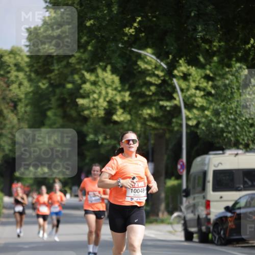 15.06.2025 - REWE Women's Run Jannik Wohlers http://msf.ph/oto/7941959 15.06.2025 08:46:34 Laufen 10048 meine-sportfotos.de
