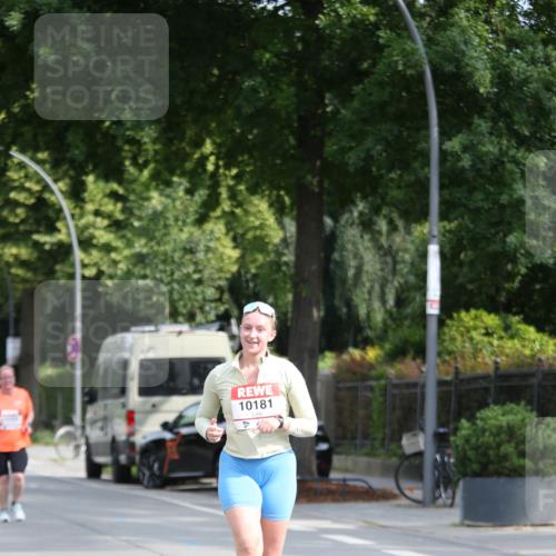 15.06.2025 - REWE Women's Run Jannik Wohlers http://msf.ph/oto/7941995 15.06.2025 09:59:48 Laufen 10181 meine-sportfotos.de