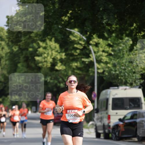 15.06.2025 - REWE Women's Run Jannik Wohlers http://msf.ph/oto/7942009 15.06.2025 08:46:34 Laufen 100 meine-sportfotos.de