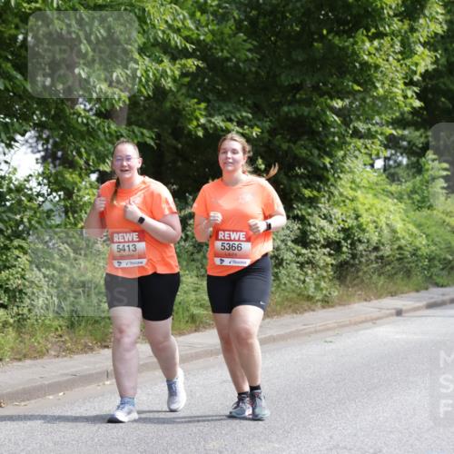 15.06.2025 - REWE Women's Run Jannik Wohlers http://msf.ph/oto/7942029 15.06.2025 10:15:48 Laufen 5413, 5366, 5390 meine-sportfotos.de
