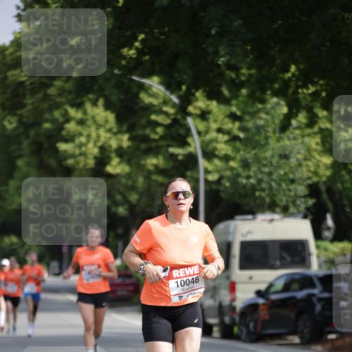 15.06.2025 - REWE Women's Run Jannik Wohlers http://msf.ph/oto/7942055 15.06.2025 08:46:35 Laufen 10048 meine-sportfotos.de