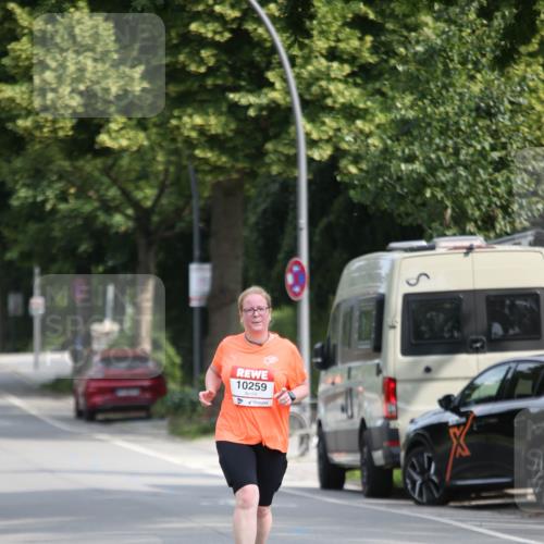 15.06.2025 - REWE Women's Run Jannik Wohlers http://msf.ph/oto/7942057 15.06.2025 09:59:50 Laufen 10259 meine-sportfotos.de