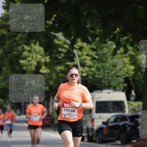 15.06.2025 - REWE Women's Run Jannik Wohlers http://msf.ph/oto/7942064 15.06.2025 08:46:35 Laufen 10048 meine-sportfotos.de
