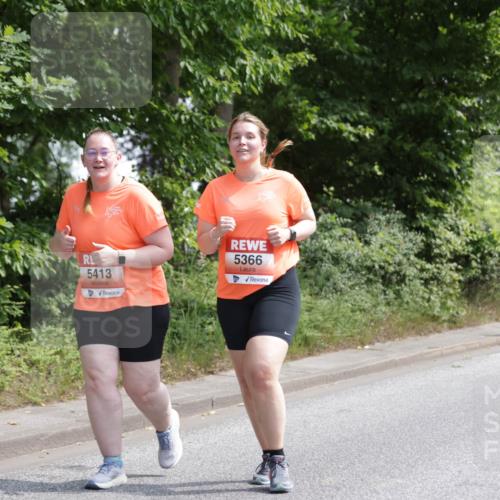 15.06.2025 - REWE Women's Run Jannik Wohlers http://msf.ph/oto/7942112 15.06.2025 10:15:48 Laufen 5413, 5366 meine-sportfotos.de