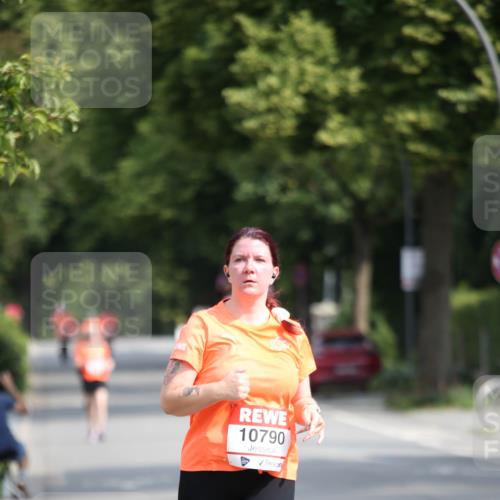 15.06.2025 - REWE Women's Run Jannik Wohlers http://msf.ph/oto/7942121 15.06.2025 09:59:56 Laufen 10790 meine-sportfotos.de