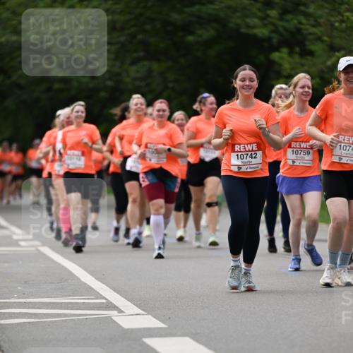15.06.2025 - REWE Women's Run Dr. Thomas Lammeyer http://msf.ph/oto/7942144 15.06.2025 09:21:32 Laufen 1074, 10759, 10742 meine-sportfotos.de