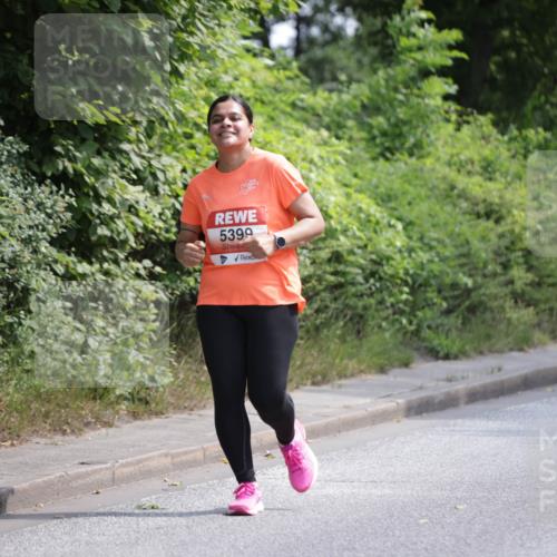 15.06.2025 - REWE Women's Run Jannik Wohlers http://msf.ph/oto/7942146 15.06.2025 10:15:51 Laufen 5399 meine-sportfotos.de